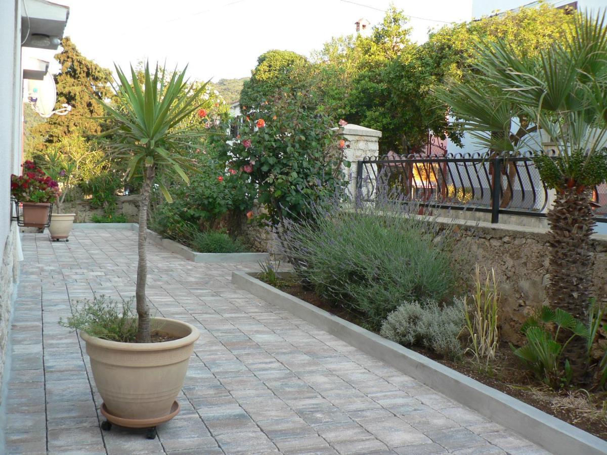 Apartments Gabri Mali Lošinj Exterior foto